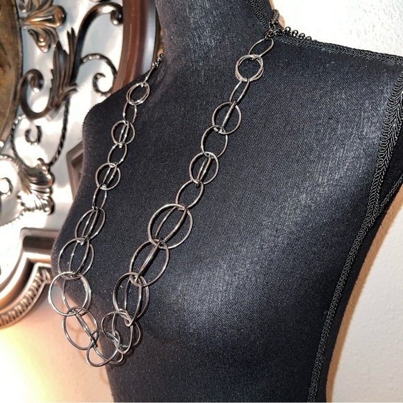 Women’s 3-D Orbital Lightweight Necklace Chainlink Belt Gun Metal Gray main image 5